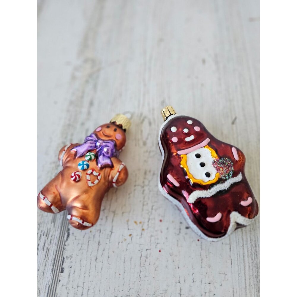 Glass gingerbread ornament set flocked
